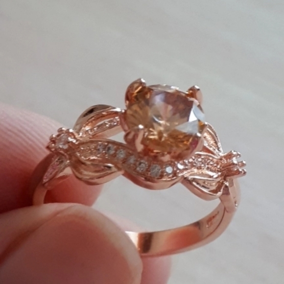 Rose Gold Promise Ring - Picture 3 of 5